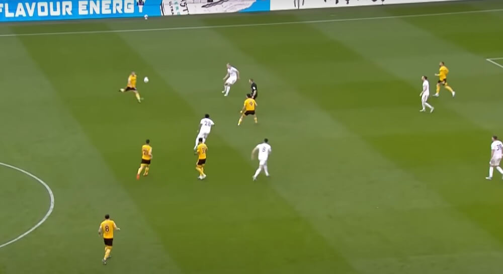 Jonny Castro Otto gol marca gol miesiaca Premier League Wolverhampton Wanderers Leeds United